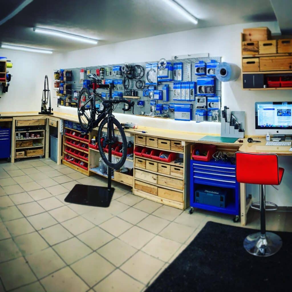 #free_wheels_shop #free-wheels #pillnach #werkstatt #bikeshop